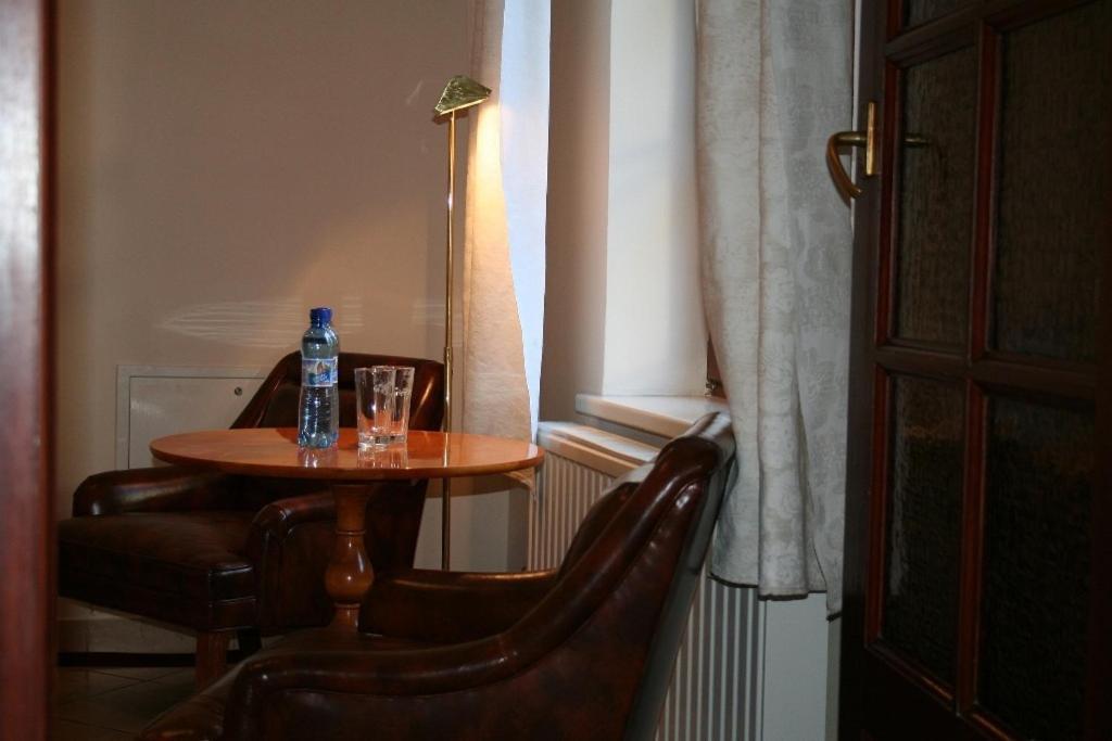 Palac Kurozweki Aparthotel Bagian luar foto