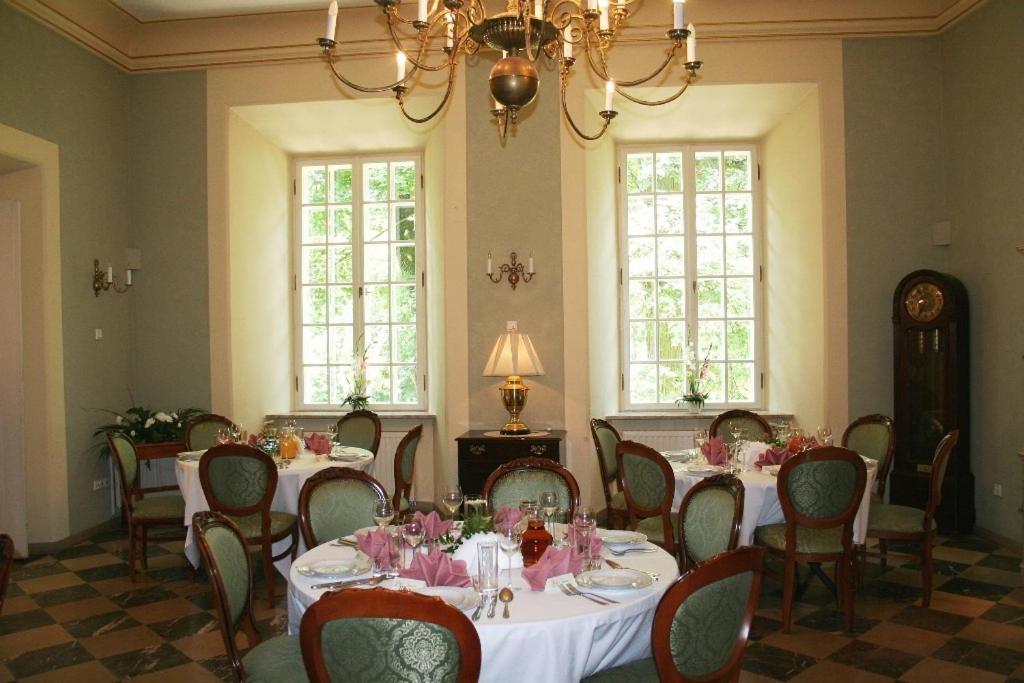 Palac Kurozweki Aparthotel Bagian luar foto