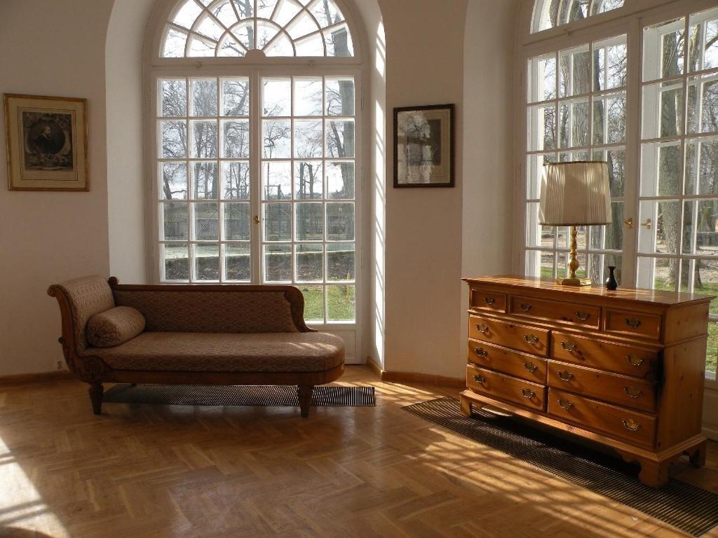 Palac Kurozweki Aparthotel Bagian luar foto